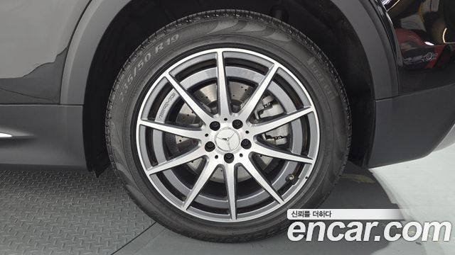 Mercedes-Benz GLB-Class AMG GLB35 4MATIC