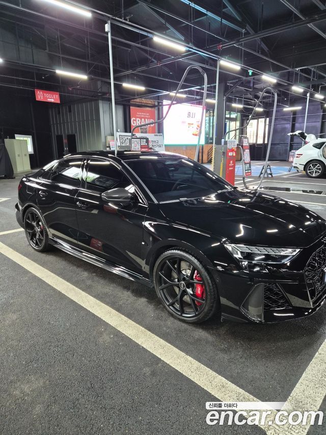 Audi RS3 2.5 TFSI Quattro Carbon Edition