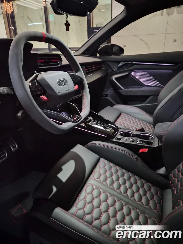 Audi RS3 2.5 TFSI Quattro Carbon Edition