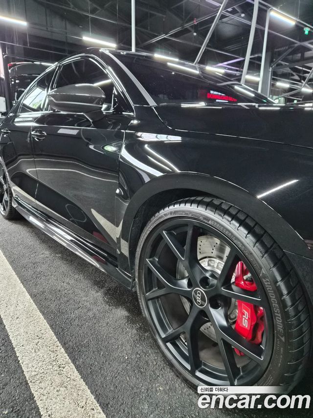 Audi RS3 2.5 TFSI Quattro Carbon Edition