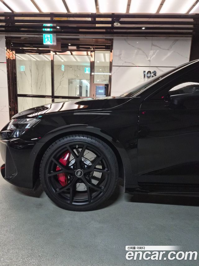 Audi RS3 2.5 TFSI Quattro Carbon Edition