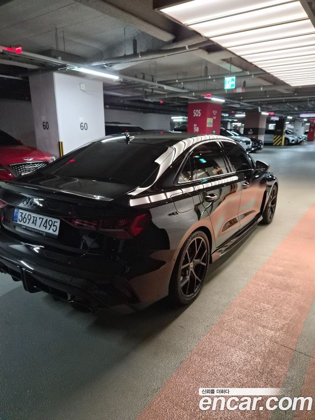 Audi RS3 2.5 TFSI Quattro Carbon Edition