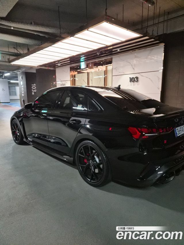Audi RS3 2.5 TFSI Quattro Carbon Edition