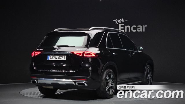 Mercedes-Benz GLE-Class GLE300d 4MATIC
