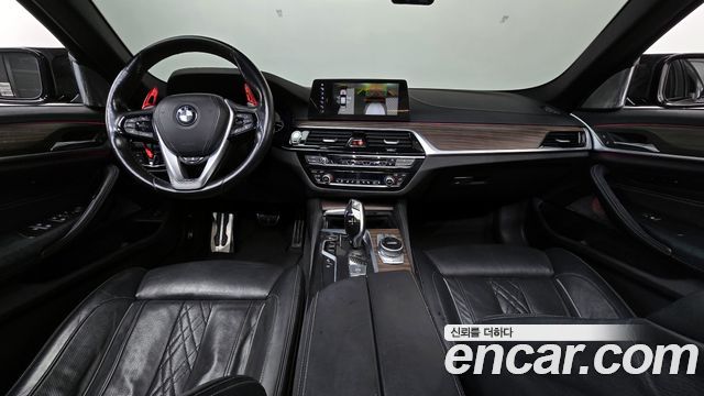 BMW 5-Series 530i xDrive M Sport Package Plus