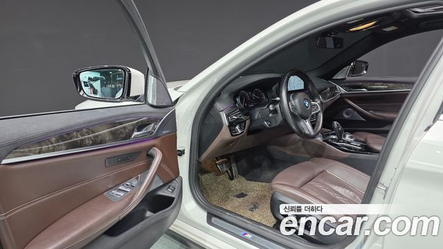 BMW 5-Series 540i xDrive M Sport Plus