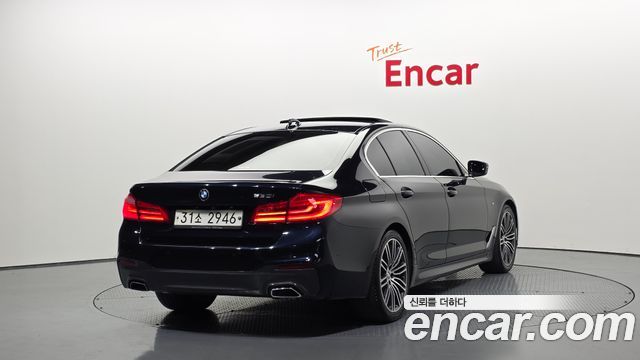 BMW 5-Series 530i M Sport Package Plus