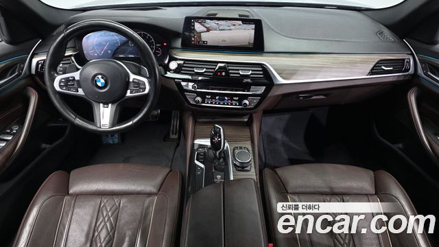 BMW 5-Series 530i M Sport Package Plus