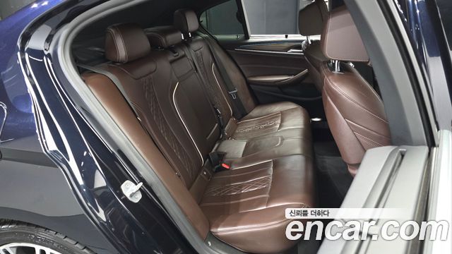 BMW 5-Series 530i M Sport Package Plus
