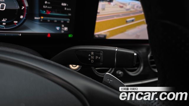 Mercedes-Benz E-Class E300 4MATIC Avnatgarde