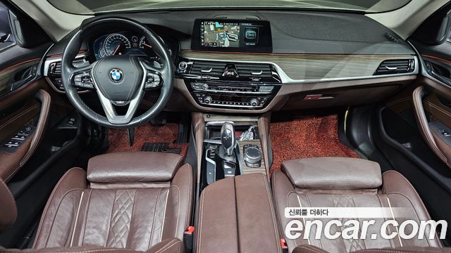 BMW 5-Series 530i xDrive Luxury Plus