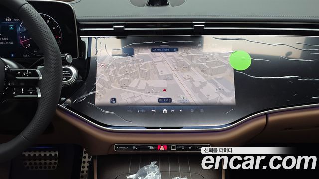 Mercedes-Benz E-Class E300 4MATIC AMG Line Premiere Special