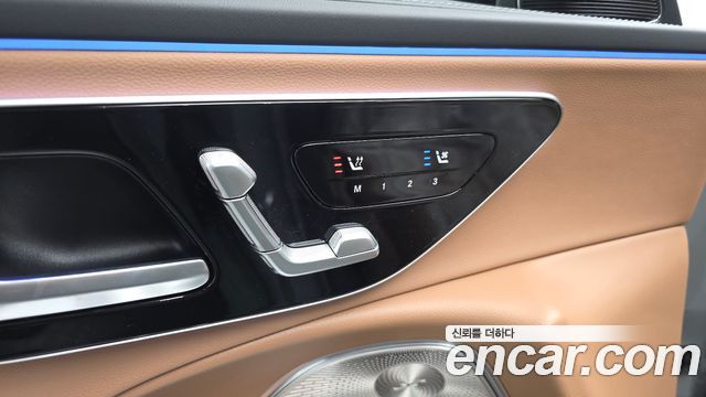 Mercedes-Benz E-Class E300 4MATIC AMG Line Premiere Special