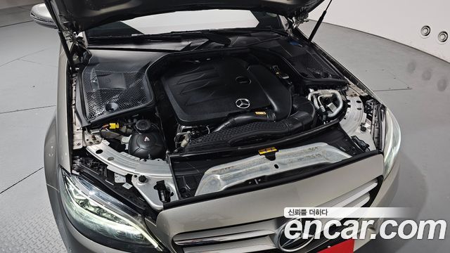Mercedes-Benz C-Class C200 Avantgarde