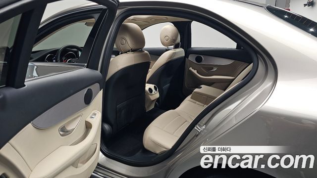 Mercedes-Benz C-Class C200 Avantgarde