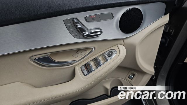 Mercedes-Benz C-Class C200 Avantgarde
