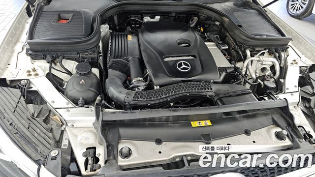 Mercedes-Benz GLC-Class GCL300 4MATIC Coupe