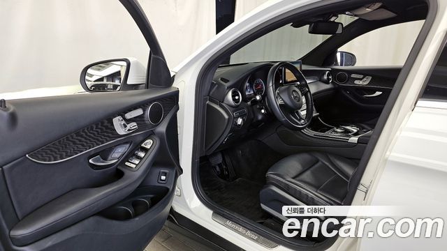 Mercedes-Benz GLC-Class GCL300 4MATIC Coupe