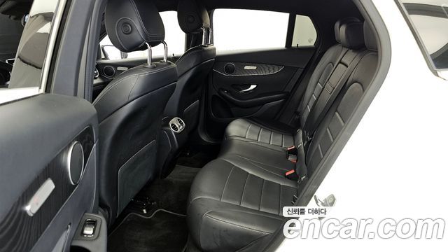 Mercedes-Benz GLC-Class GCL300 4MATIC Coupe