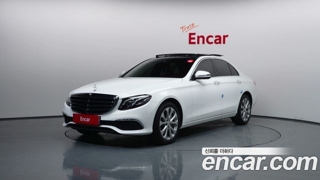 Mercedes-Benz E-Class E300 4MATIC Exclusive