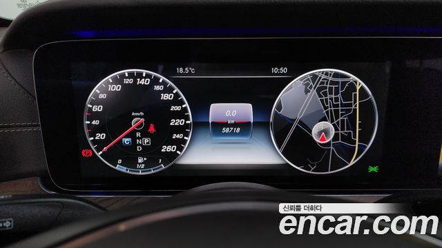 Mercedes-Benz E-Class E300 4MATIC Exclusive