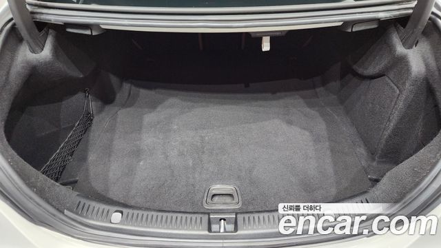 Mercedes-Benz E-Class E300 4MATIC Exclusive