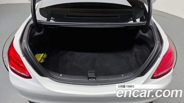Mercedes-Benz C-Class C200 Avantgarde