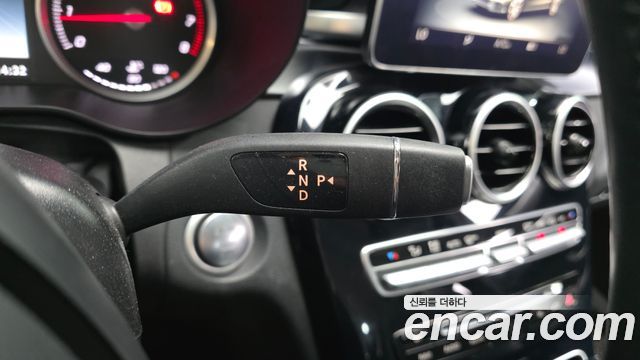 Mercedes-Benz C-Class C200