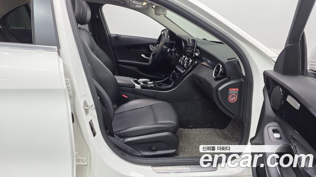 Mercedes-Benz C-Class C200