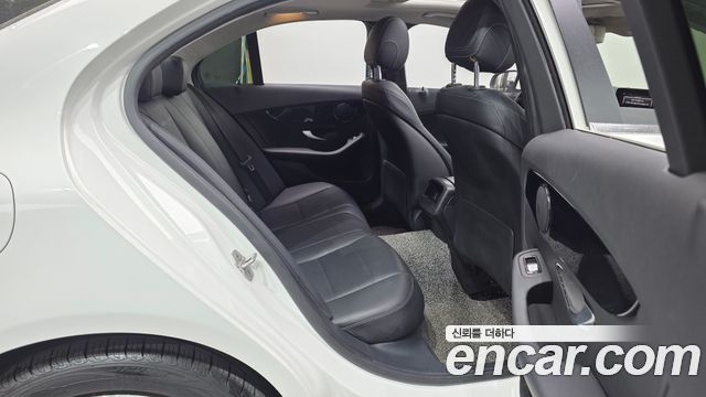 Mercedes-Benz C-Class C200
