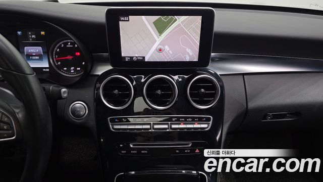 Mercedes-Benz C-Class C200