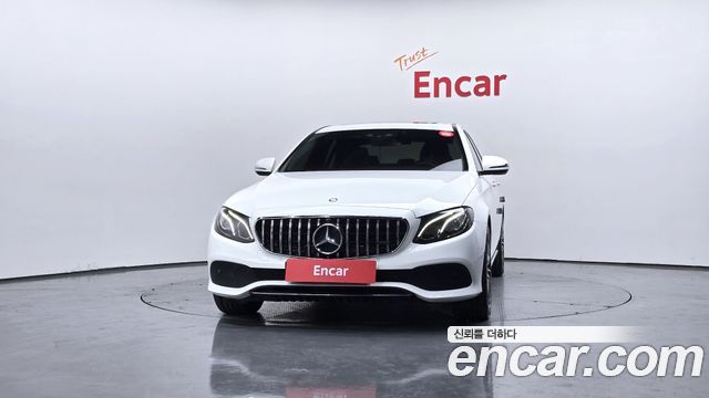 Mercedes-Benz E-Class E200 Avantgarde