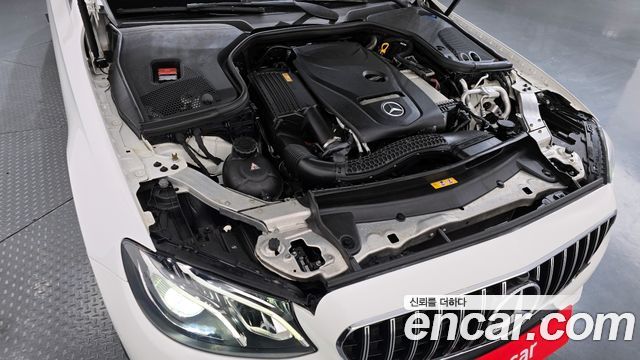 Mercedes-Benz E-Class E200 Avantgarde