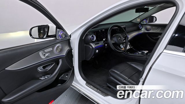 Mercedes-Benz E-Class E200 Avantgarde