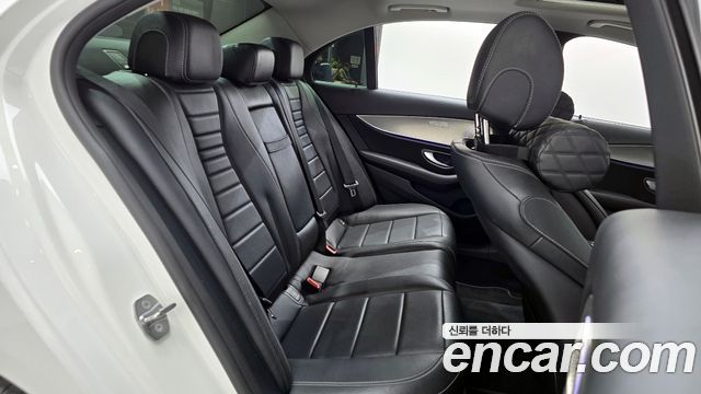 Mercedes-Benz E-Class E200 Avantgarde