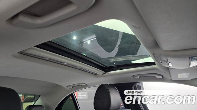 Mercedes-Benz E-Class E200 Avantgarde