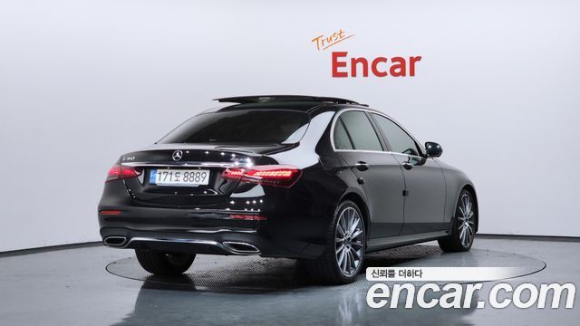 Mercedes-Benz E-Class E350 4MATIC AMG Line