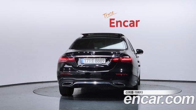 Mercedes-Benz E-Class E350 4MATIC AMG Line