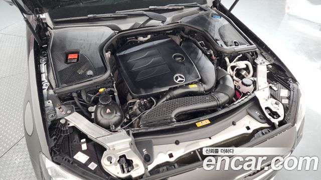Mercedes-Benz E-Class E350 4MATIC AMG Line