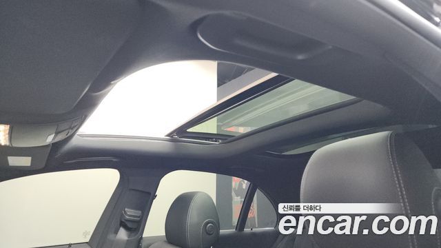 Mercedes-Benz E-Class E350 4MATIC AMG Line