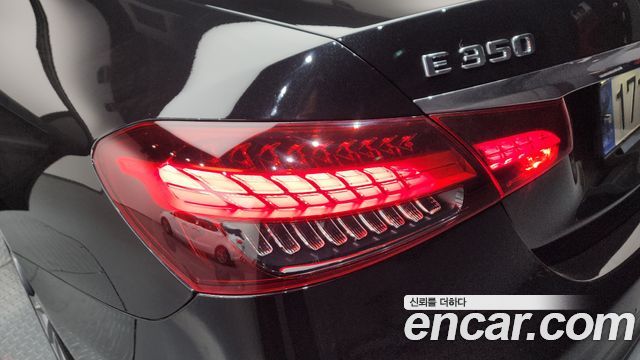 Mercedes-Benz E-Class E350 4MATIC AMG Line