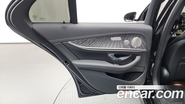 Mercedes-Benz E-Class E350 4MATIC AMG Line
