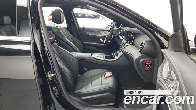 Mercedes-Benz E-Class E350 4MATIC AMG Line