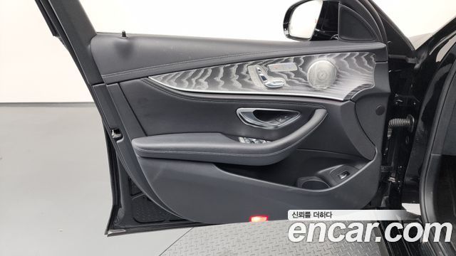 Mercedes-Benz E-Class E350 4MATIC AMG Line