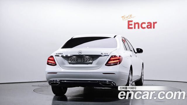 Mercedes-Benz E-Class E220d 4MATIC Exclusive