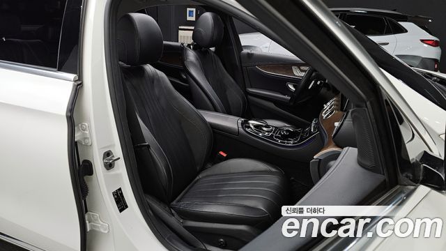 Mercedes-Benz E-Class E220d 4MATIC Exclusive