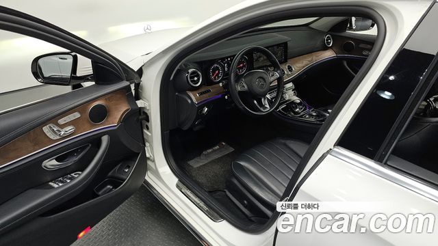 Mercedes-Benz E-Class E220d 4MATIC Exclusive
