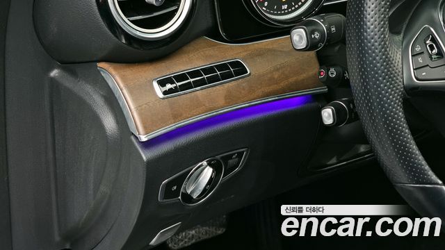 Mercedes-Benz E-Class E220d 4MATIC Exclusive