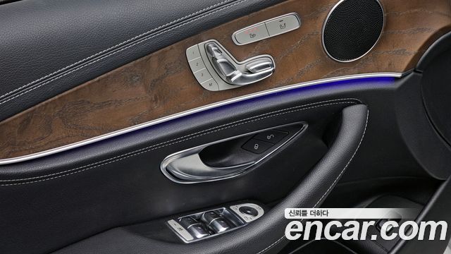 Mercedes-Benz E-Class E220d 4MATIC Exclusive