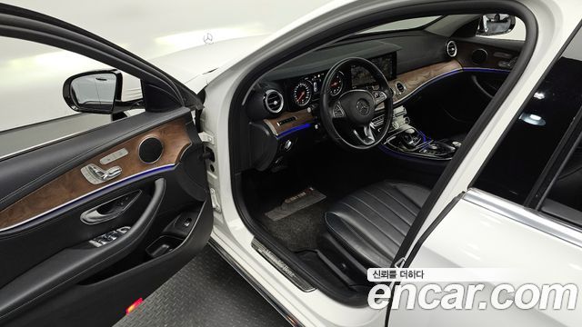 Mercedes-Benz E-Class E220d 4MATIC Exclusive